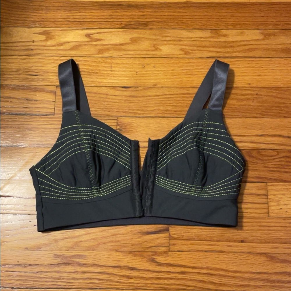 Cute sports bra!